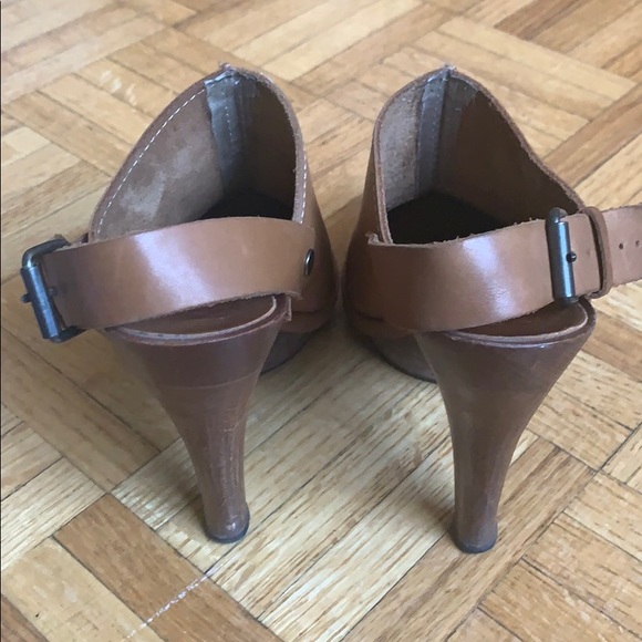 Kors Michael Kors tan platform slingback heels Size 6B - Picture 3 of 5